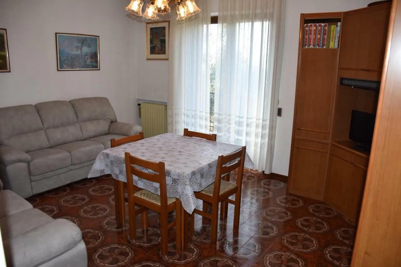 Casa Vacanze Ester Brenzone sul Garda Itálie