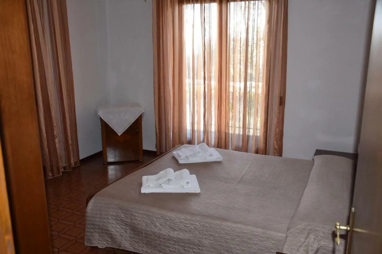 Casa Vacanze Ester Brenzone sul Garda